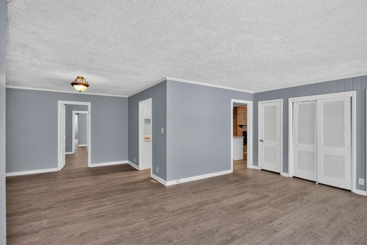 910 Mcmahan Ave - Photo 7 of 43