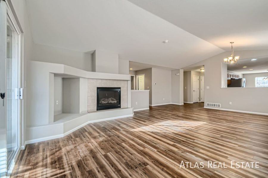 427 Tumbleweed Dr - Photo 5 of 36