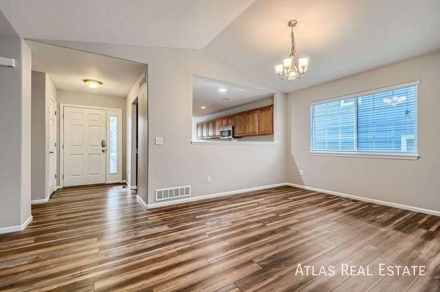 427 Tumbleweed Dr - Photo 6 of 36