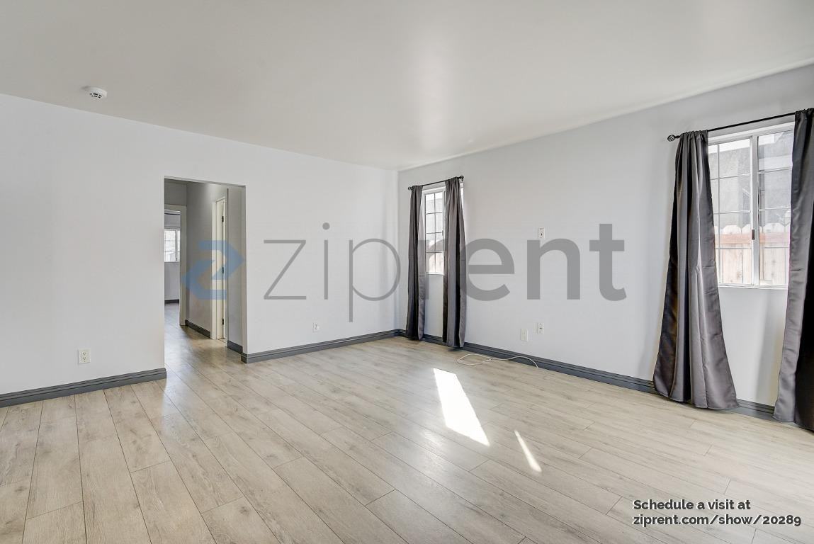 1104 W 67th St - Photo 4 of 22