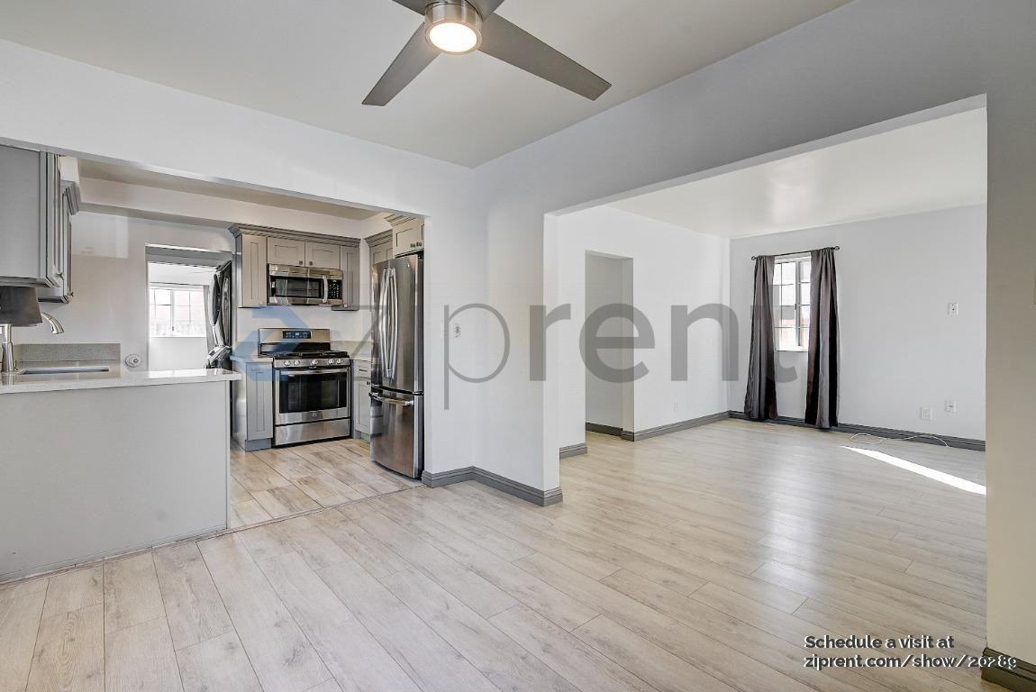 1104 W 67th St - Photo 7 of 22
