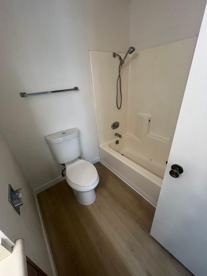 813 Grapeleaf Way - Photo 3 of 10