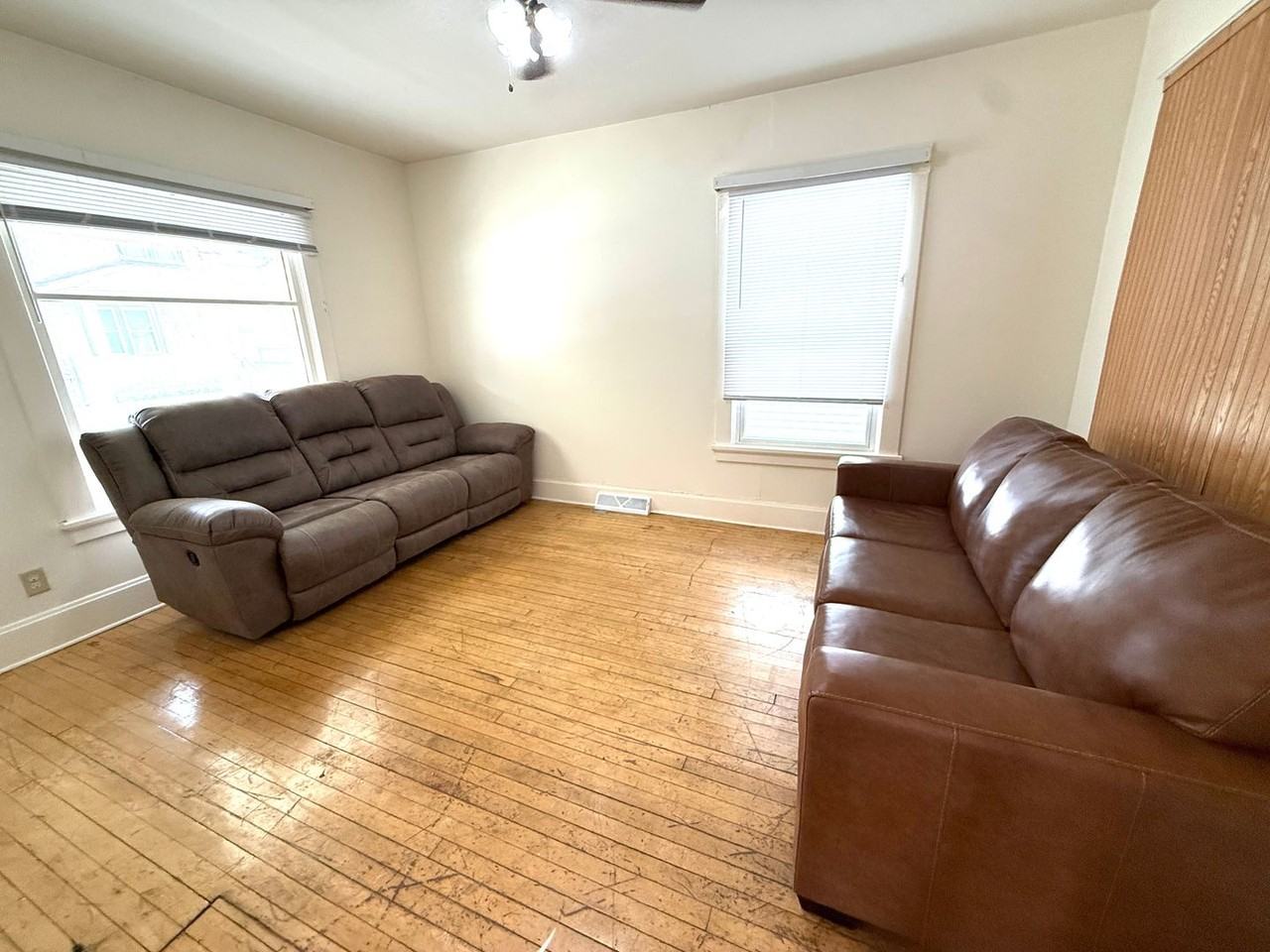 1120 Bowen Ct - Photo 3 of 3
