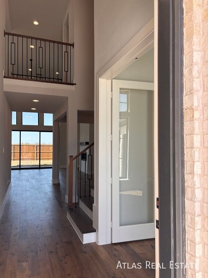 3336 Lacebark Ln - Photo 3 of 36