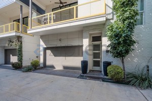 featured image of 1215 Hickory St #D