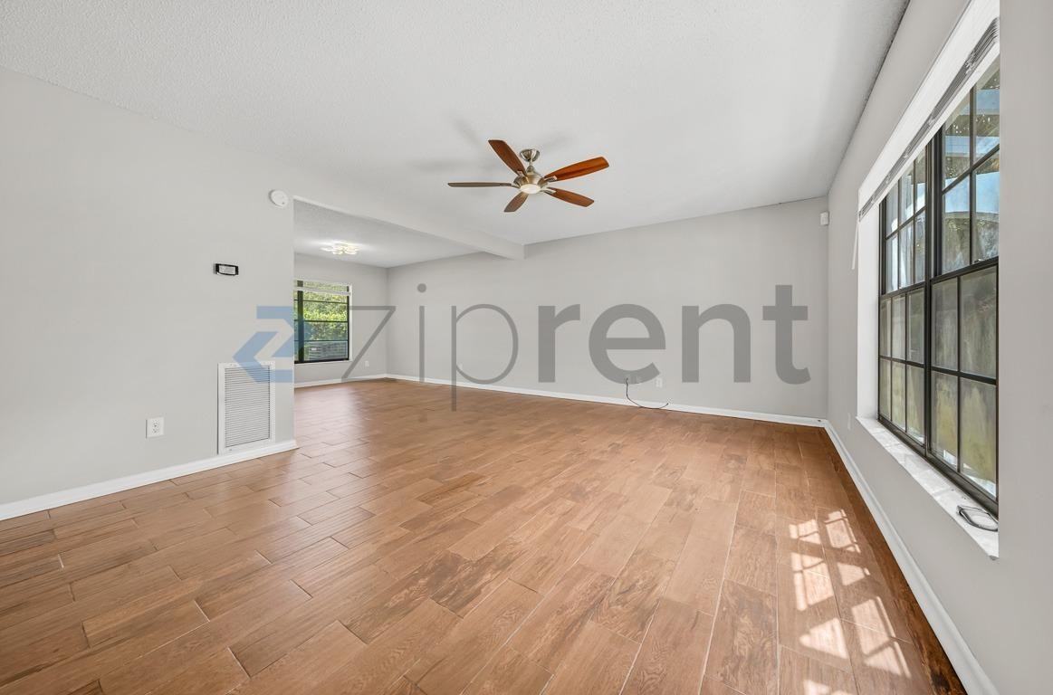4901 Dewey Rose Ct - Photo 5 of 27