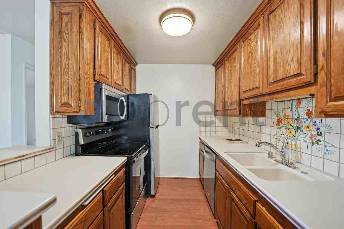 3604 W Estates Ln #221 - Photo 7 of 34