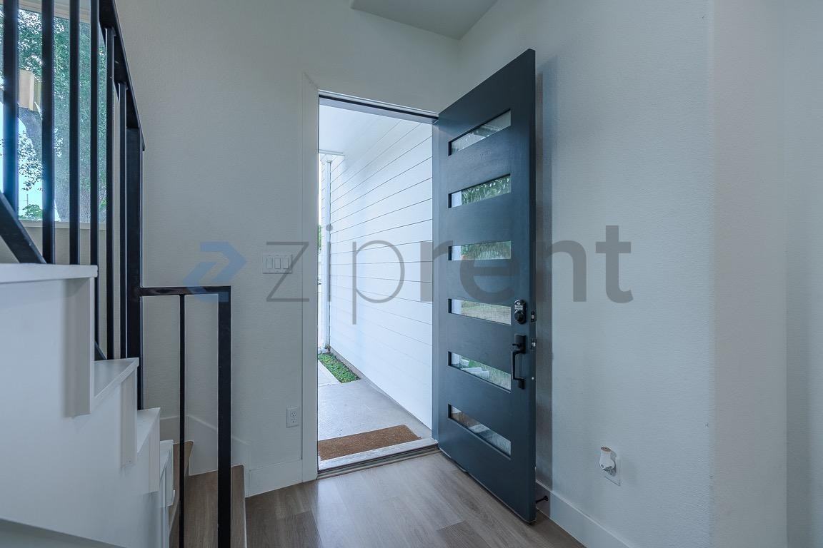 3430 Mount Pleasant St #B - Photo 5 of 32