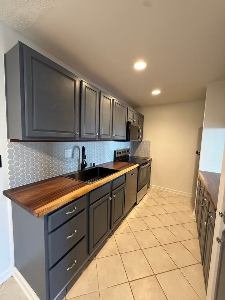 5700 Baltimore Dr #55 - Photo 6 of 19