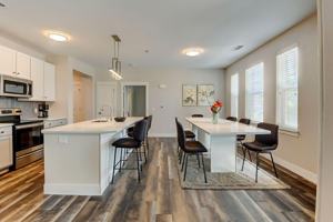 featured image of 600 N 19th Ave