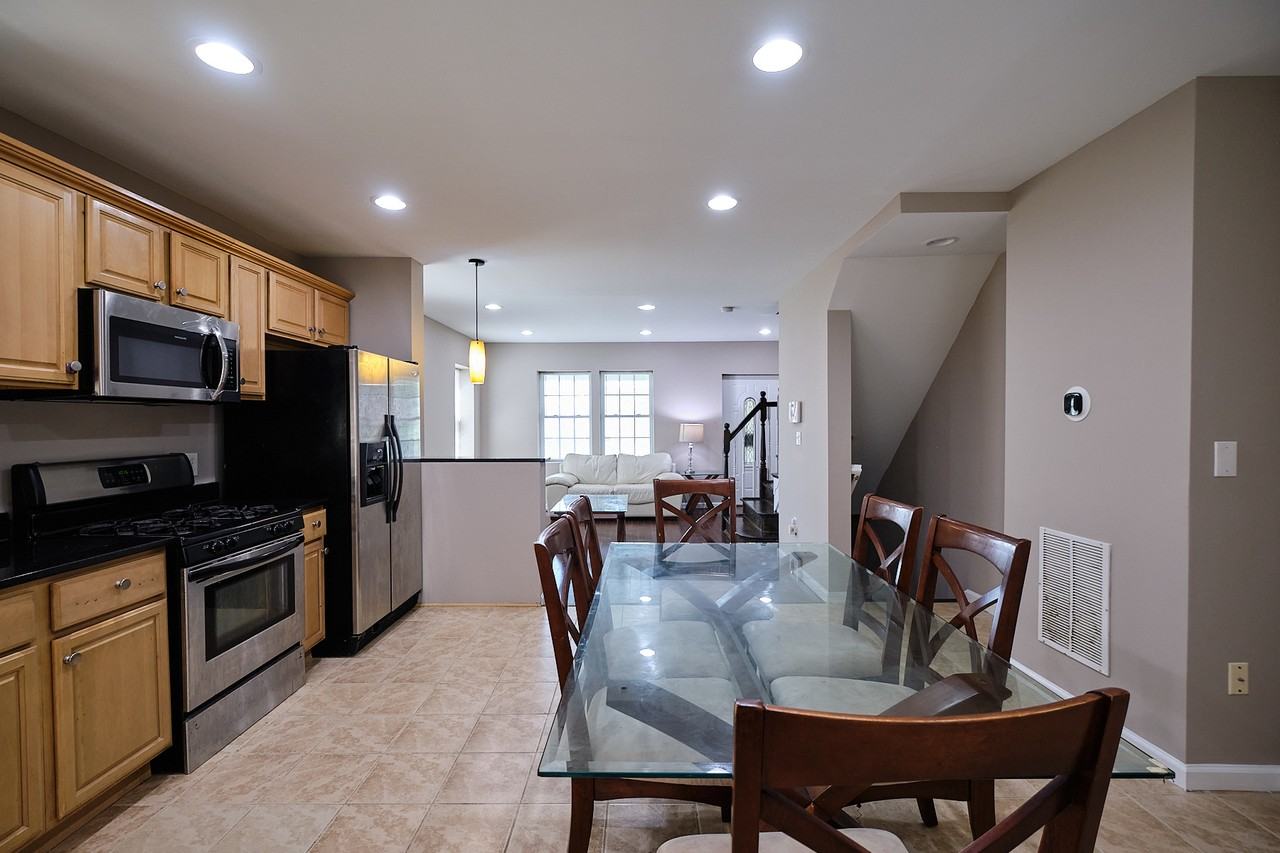 3971 Blaine St Ne - Photo 5 of 40