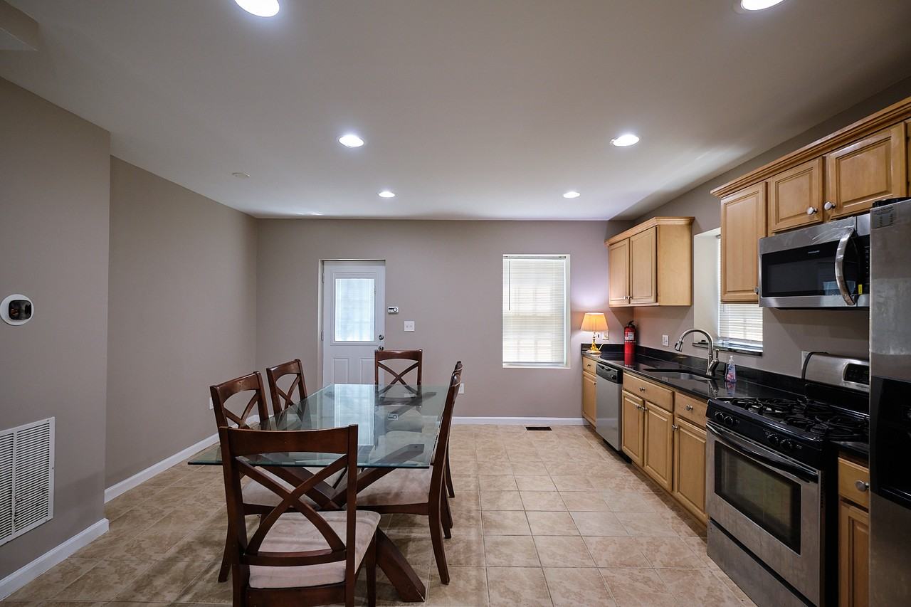 3971 Blaine St Ne - Photo 7 of 40