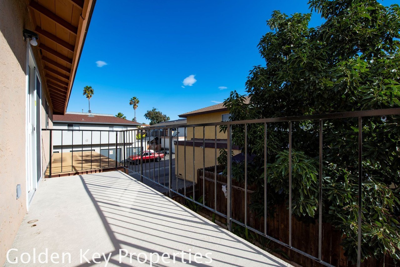1222 Palomar Pl #C - Photo 2 of 15