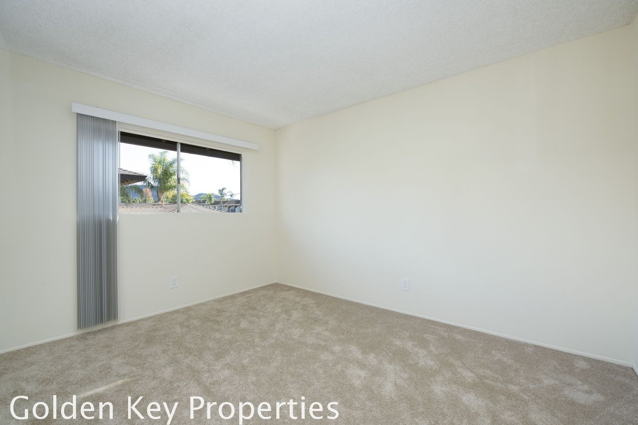 1222 Palomar Pl #C - Photo 4 of 15