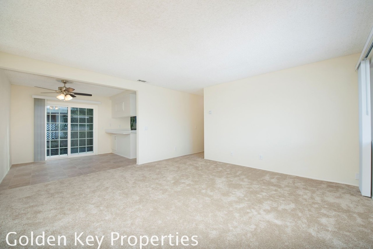 1222 Palomar Pl #C - Photo 5 of 15