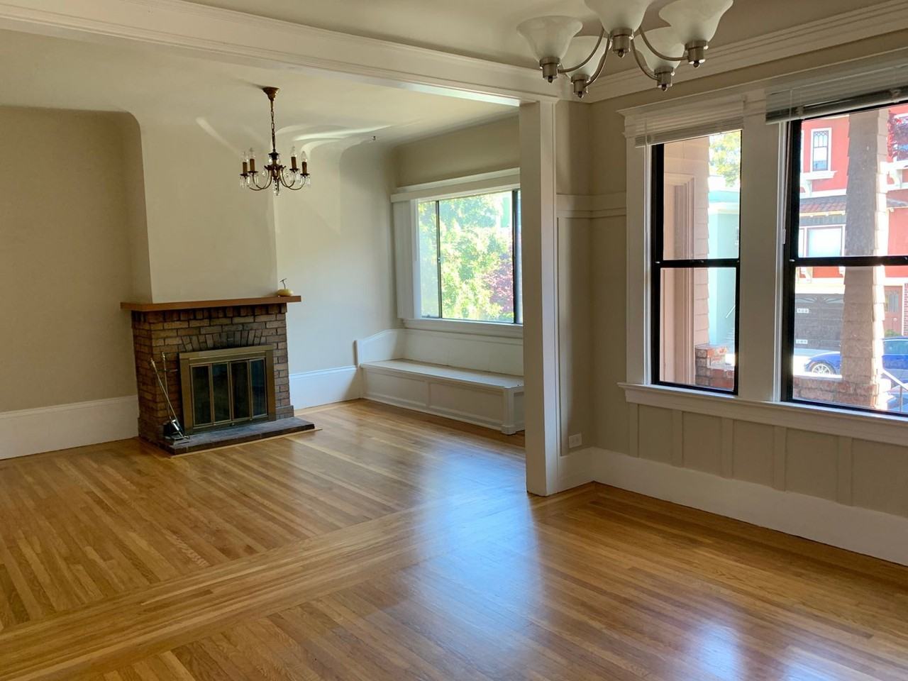 1423 6th Ave - Photo 4 of 18