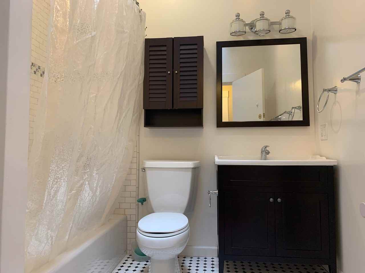 1423 6th Ave - Photo 6 of 18