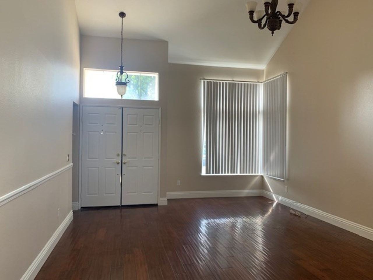 516 Hidden Valley Dr - Photo 2 of 19