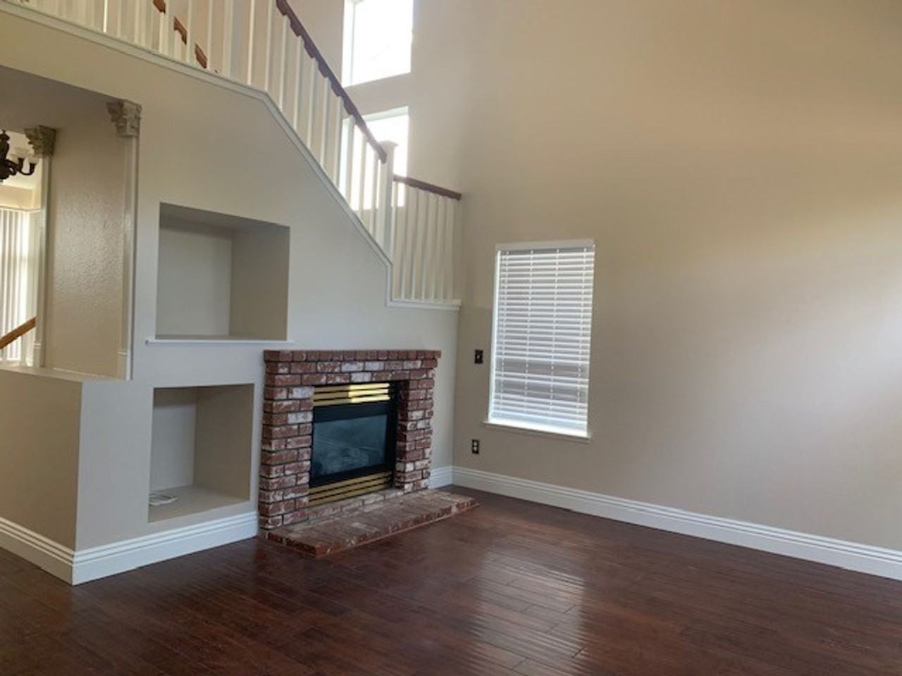 516 Hidden Valley Dr - Photo 3 of 19
