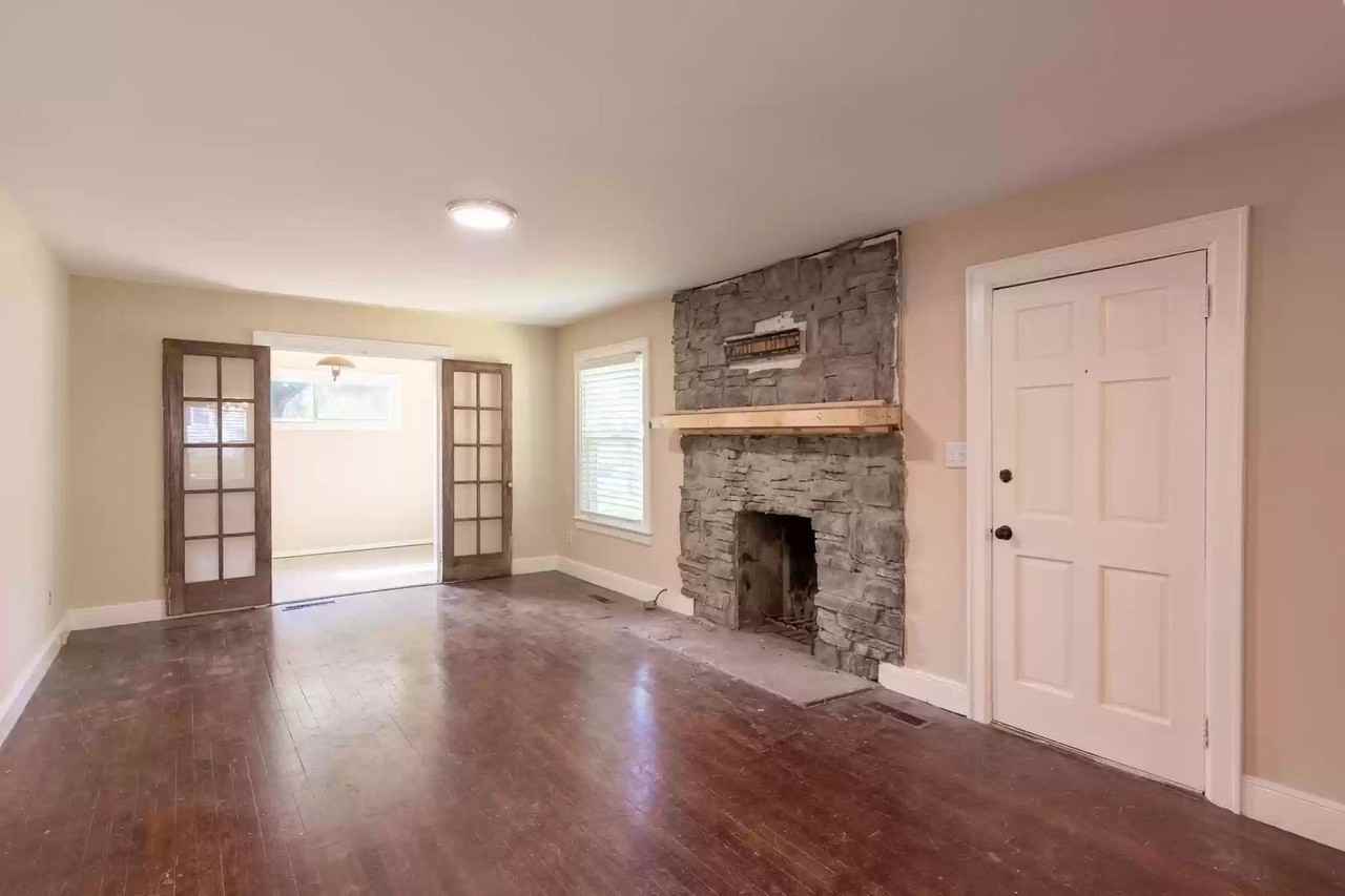 126 Hunt Ave - Photo 5 of 23