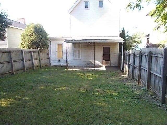 471 Oregon Ave - Photo 2 of 8