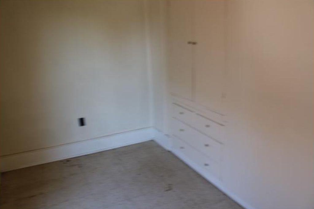 471 Oregon Ave - Photo 3 of 8