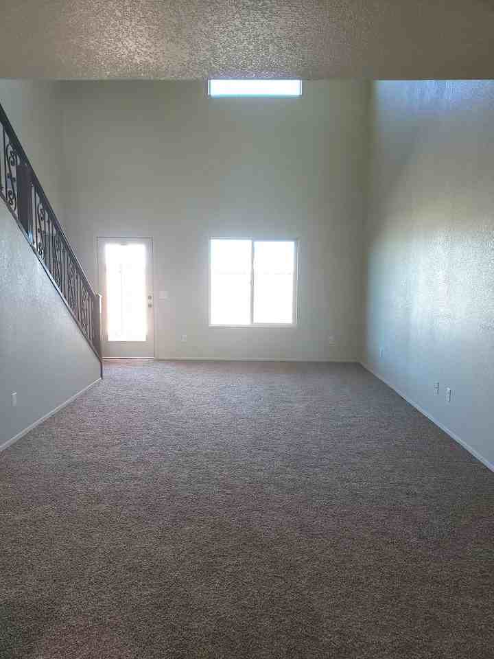 7366 E 38th Ln - Photo 2 of 21