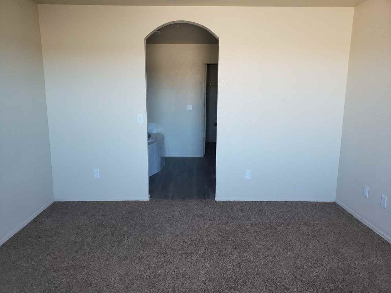 7366 E 38th Ln - Photo 7 of 21