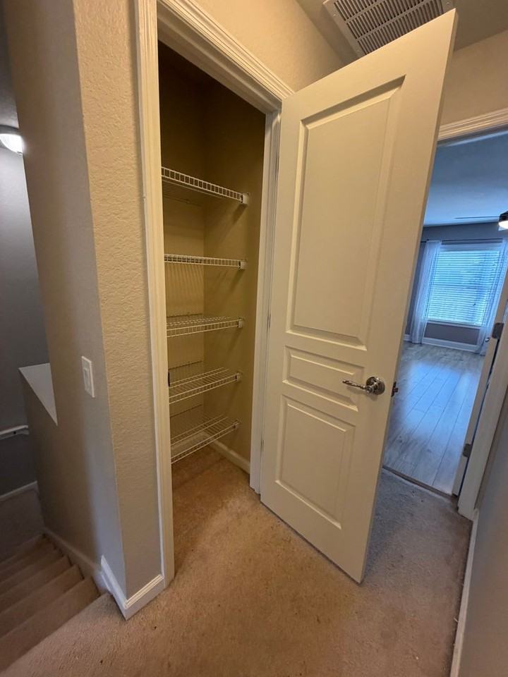 7751 Fairgrove Ave - Photo 5 of 33