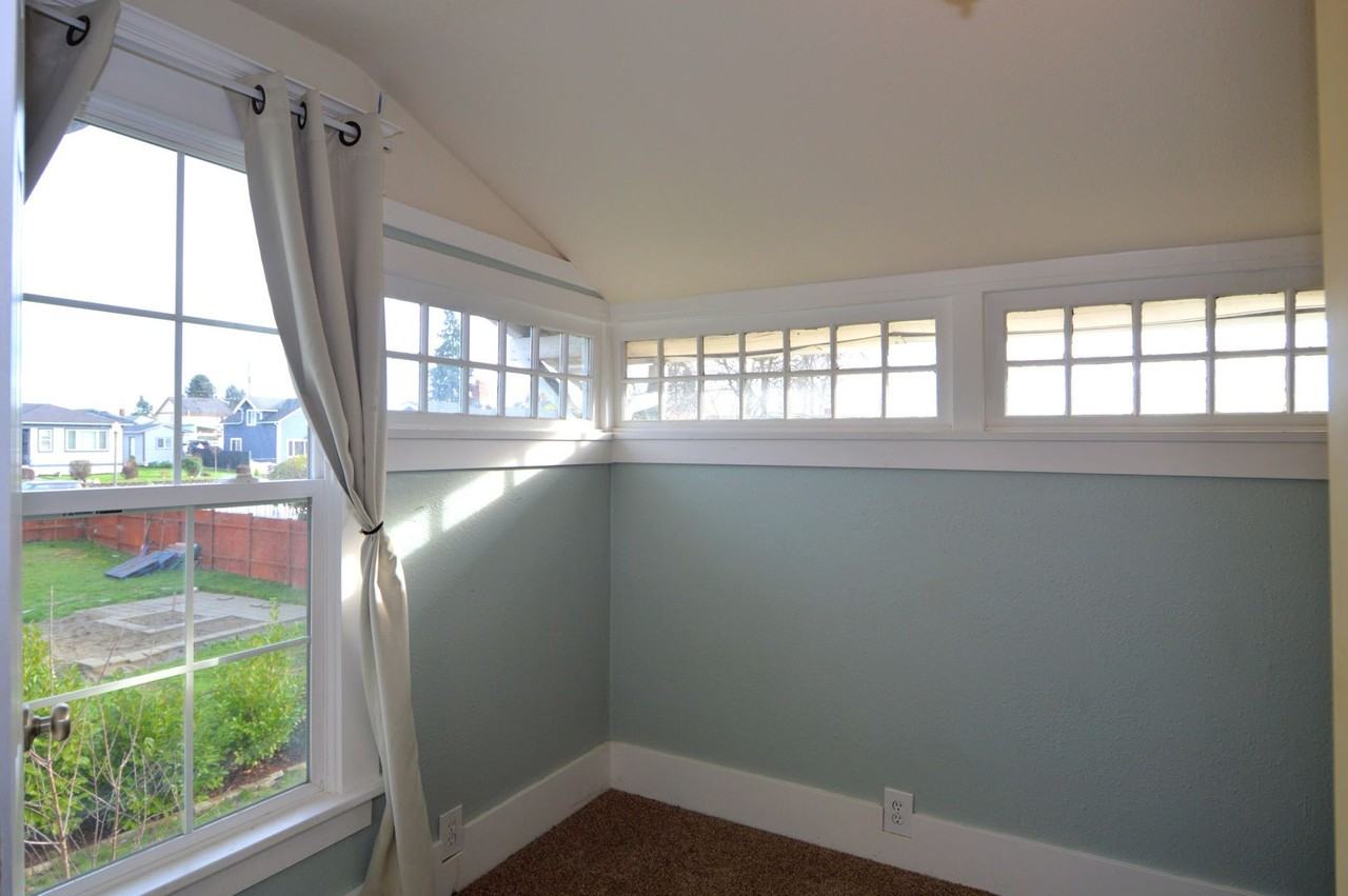 1508 S 25th St - Photo 5 of 12