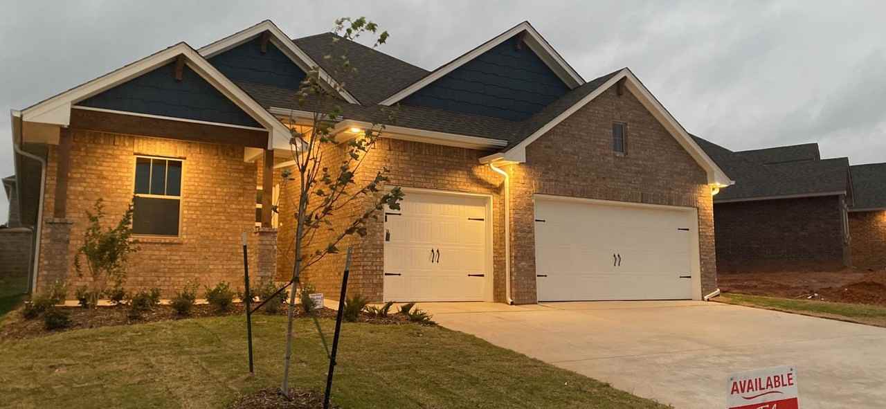 5201 Skylar Rae Rd - Photo 2 of 25