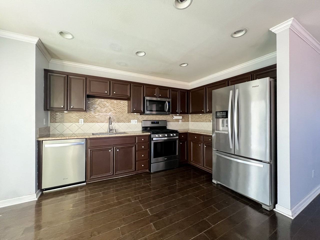 71597 Sun Valley Dr - Photo 6 of 27