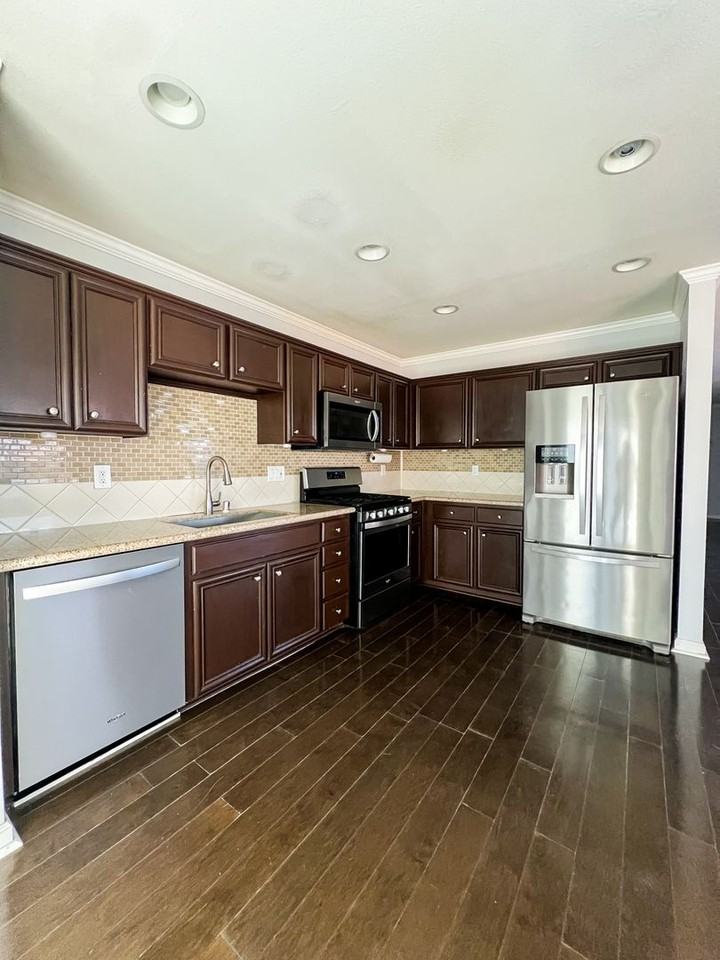 71597 Sun Valley Dr - Photo 7 of 27
