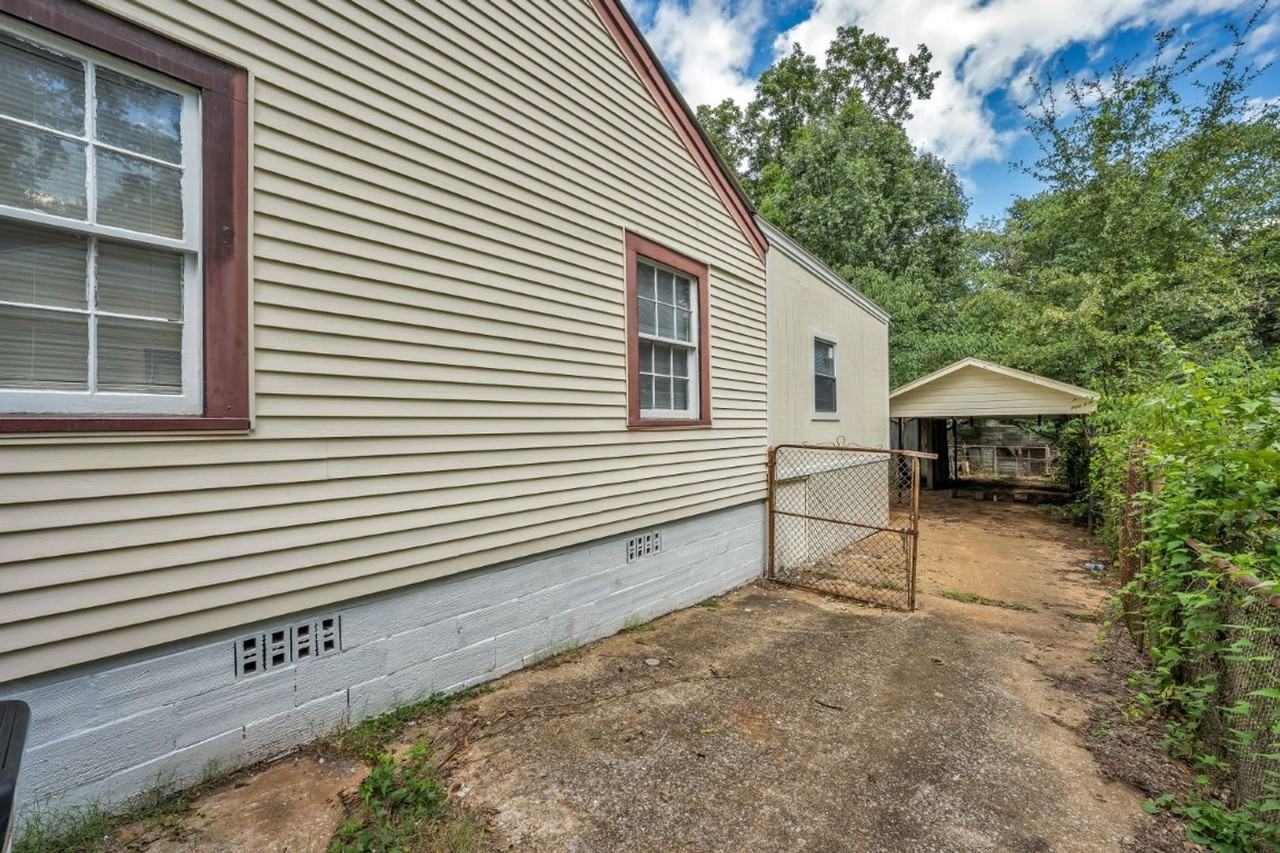108 Pine St - Photo 3 of 23