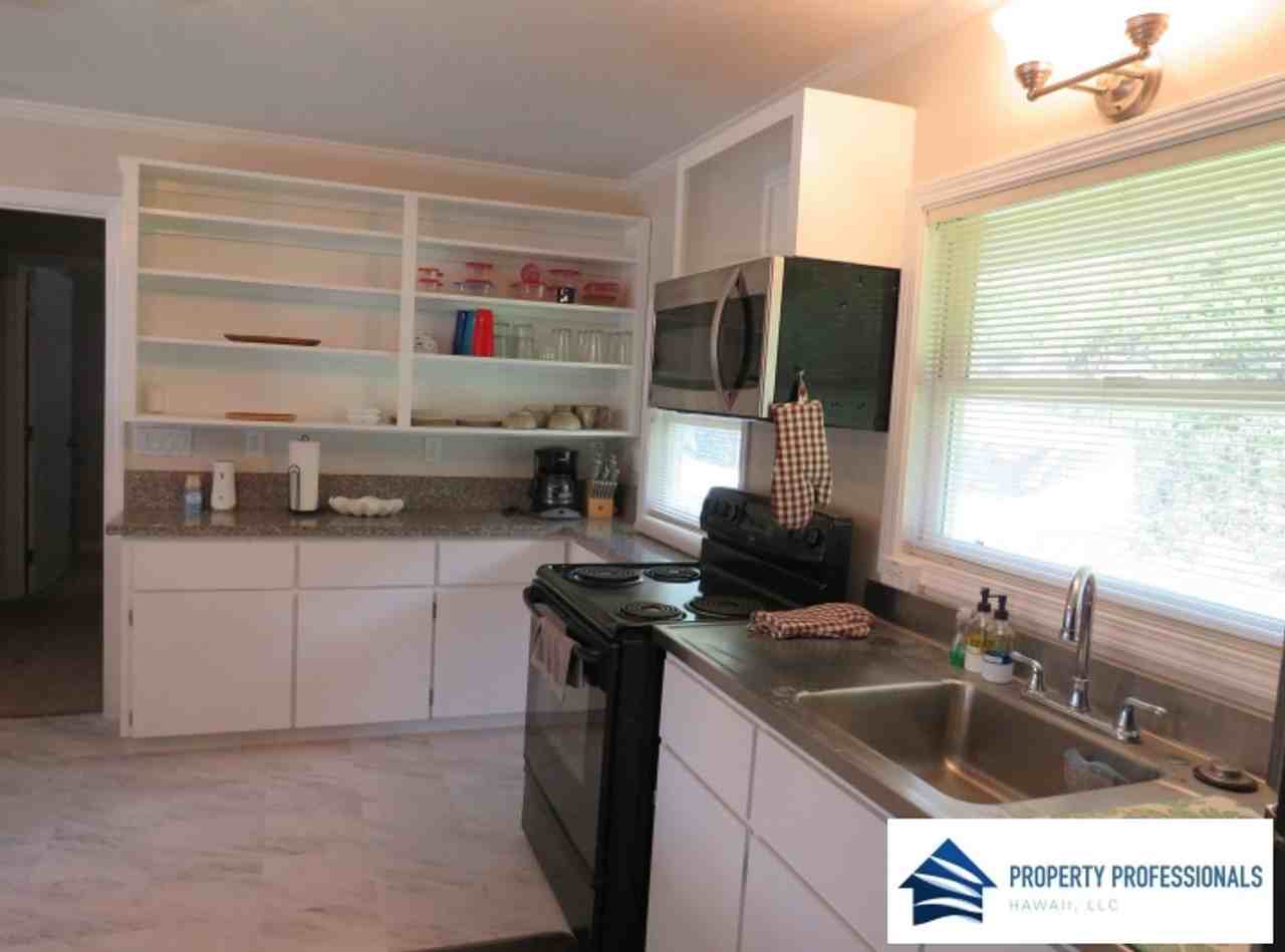 11-1871 Mahina St - Photo 2 of 9