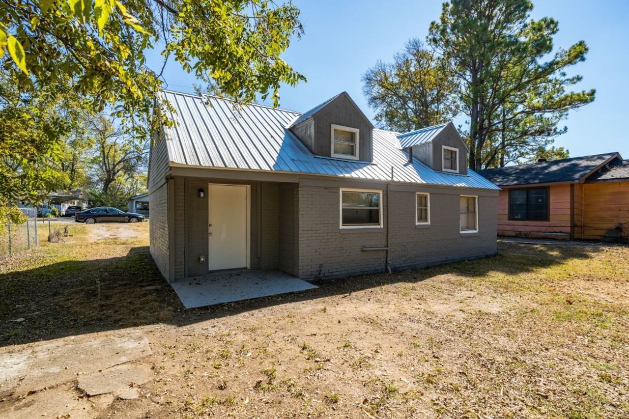 3124 6th Ave N - Photo 6 of 23