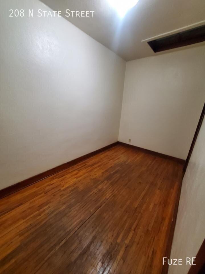 208 State St N #6 - Photo 6 of 9