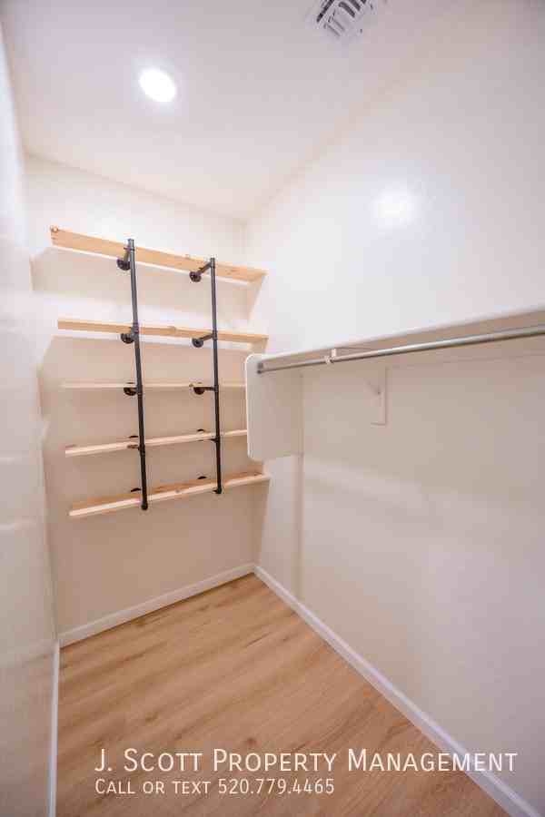 1270 W Carlsbad Dr #2 - Photo 5 of 7