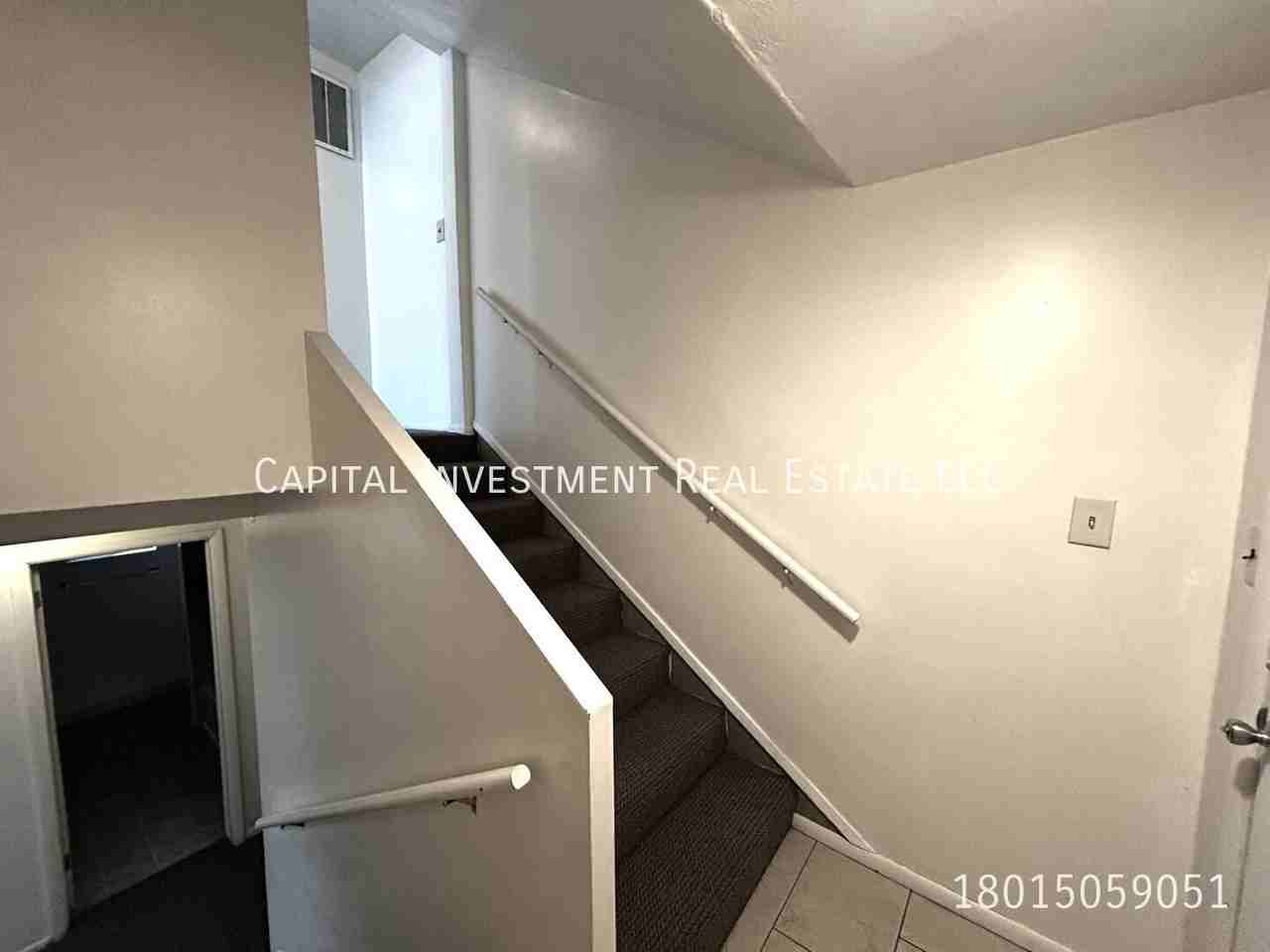 1126 E Crandall Ave #B - Photo 4 of 20