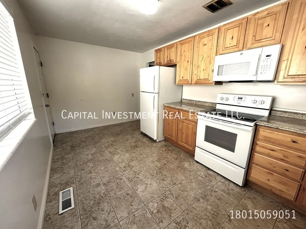 1126 E Crandall Ave #B - Photo 7 of 20