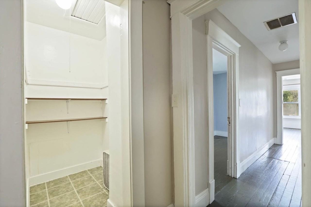 1921 N Bond St - Photo 5 of 11