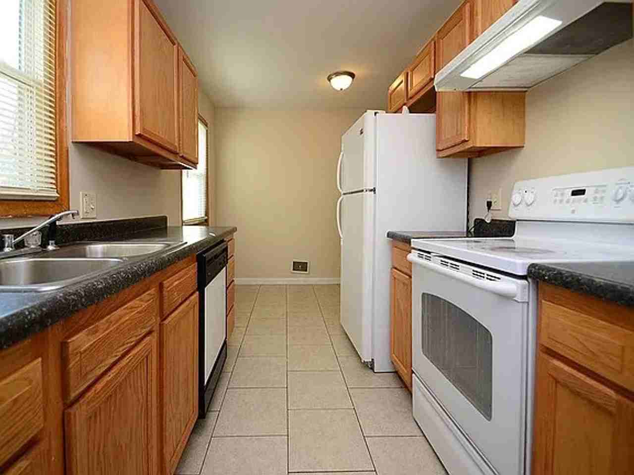 4327 N 55th Ave - Photo 5 of 7