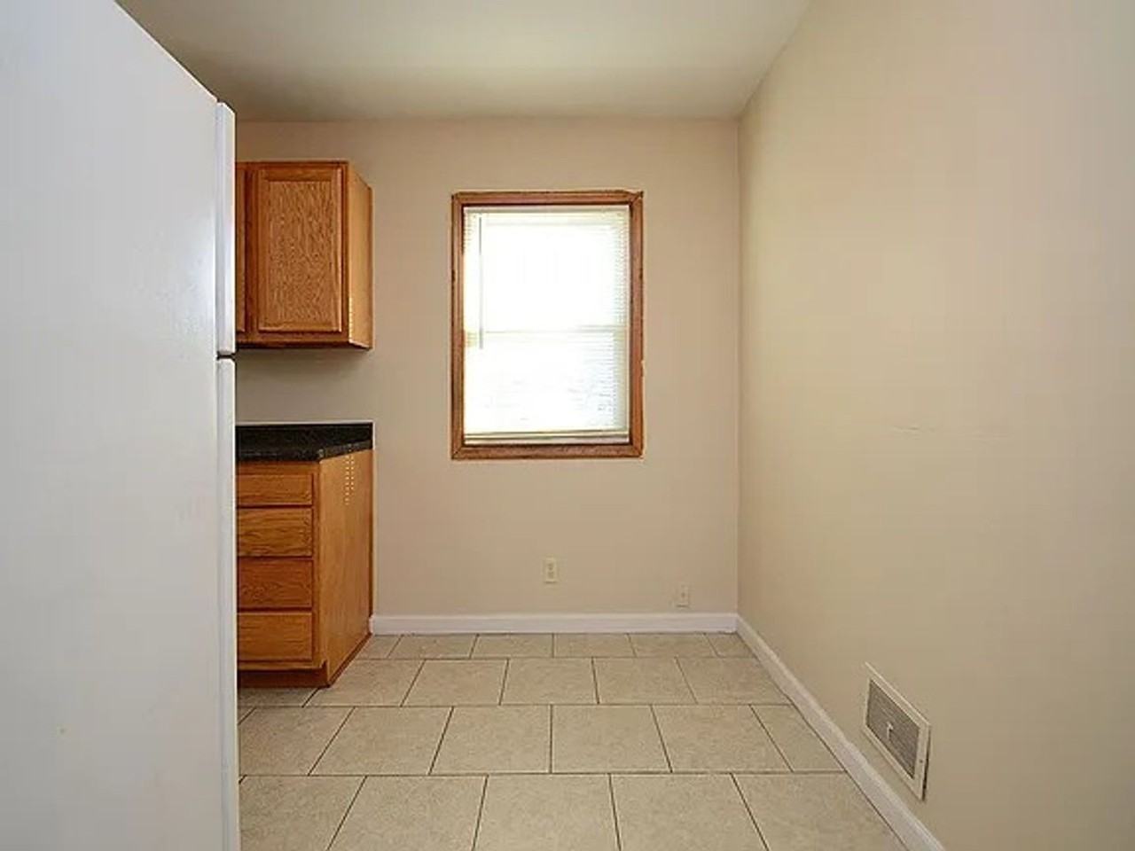 4327 N 55th Ave - Photo 6 of 7