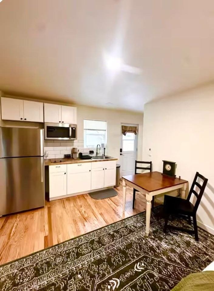 404 S Van Buren - Photo 3 of 21
