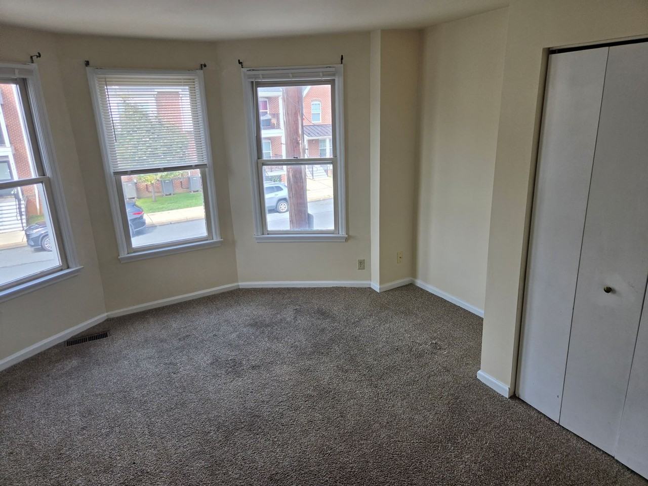 408 N Union St - Photo 5 of 8
