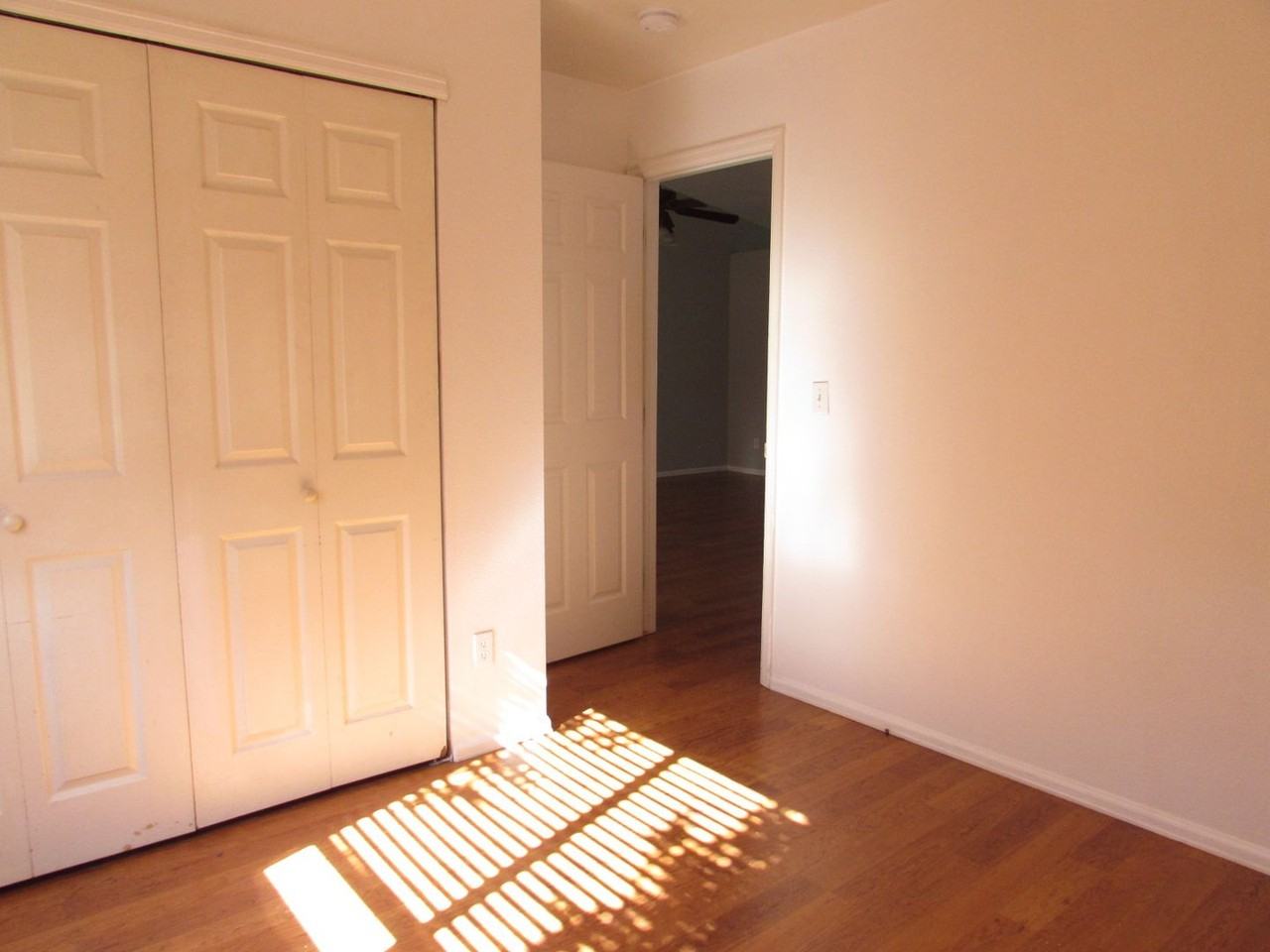 406 Grays Peak Ct - Photo 6 of 10