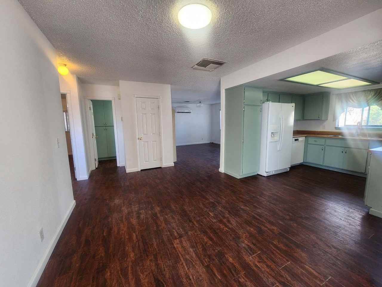 5547 Lupine Ave - Photo 5 of 12