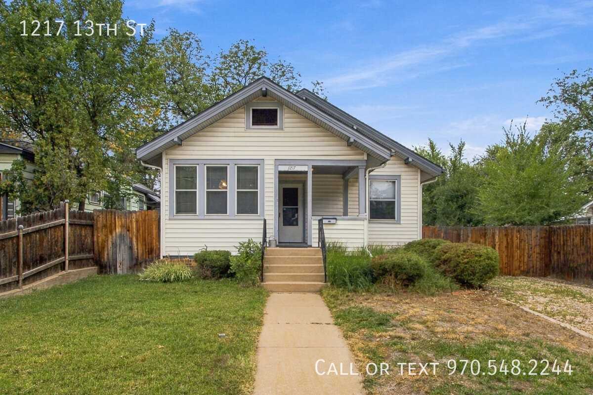 1217 13th St - Photo 2 of 29