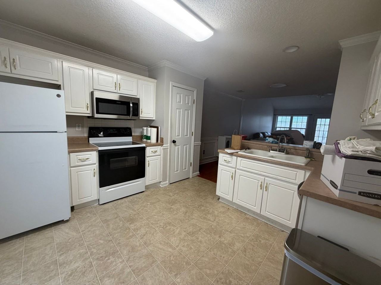 310 Hazelnut Dr - Photo 2 of 7