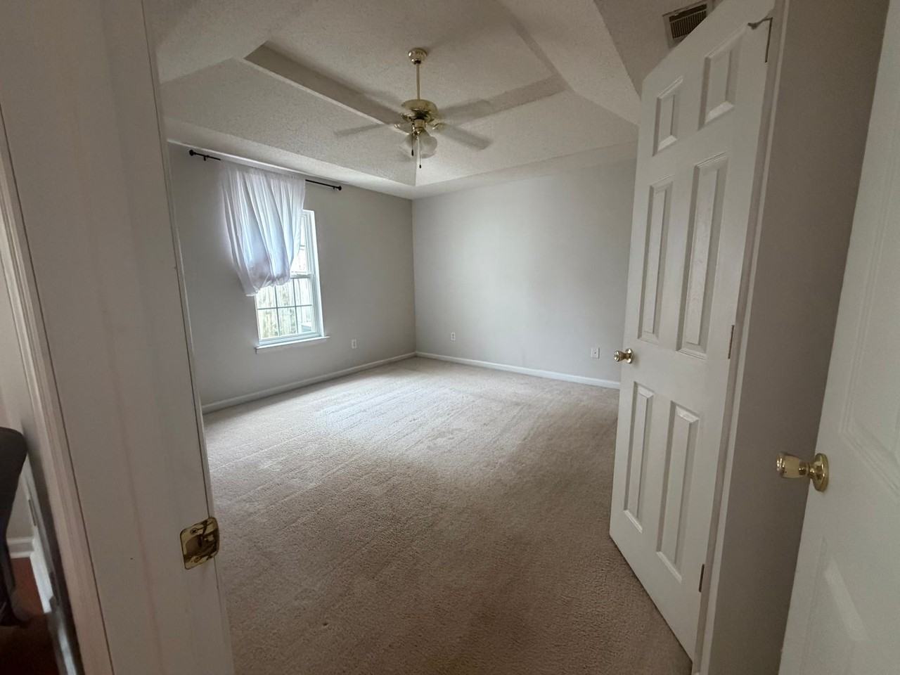 310 Hazelnut Dr - Photo 5 of 7